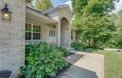 212 Michael Drive, Troy, IL 62294