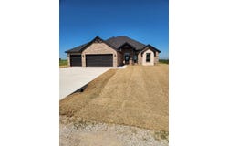 11323 Tadpole Dr, Elgin, OK 73538