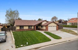1086 Hickory Avenue, Tehachapi, CA 93561