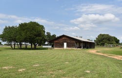 13337 Highway 90 Alternate, Hallettsville, TX 77964