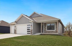 508 Whitetail Court, Smithville, MO 64089