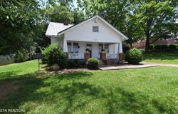 111 S Cedar St, Maryville, TN 37803