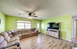 6991 Hardinsburg Road, Cecilia, KY 42724