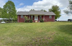 326 Sunnybrook Creek Rd, Lawrenceburg, TN 38464