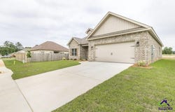 302 Willowbrook Lane, Kathleen, GA 31047