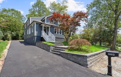 234 High St, Long Hill Twp., NJ 07980-1216