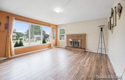 2751 Valley Avenue NW, Grand Rapids, MI 49544