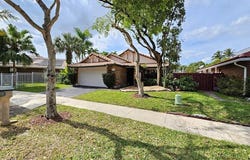 11375 N Point Dr, Cooper City, FL 33026