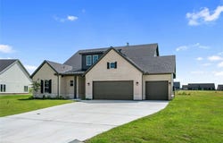 122 Brandywine Trail, Rhome, TX 76078
