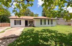 4204 Carter Creek Parkway, Bryan, TX 77802