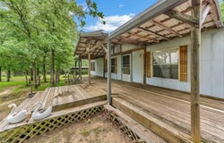 228 Slayden Drive, Sunset, TX 76270