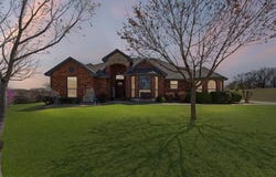 106 Hedges Circle, Weatherford, TX 76085