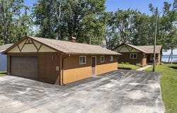 9470 SILVER STRAND RD, Levering, MI 49755