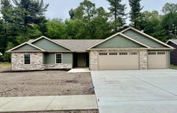 1615 Elderberry Street SE, DeMotte, IN 46310