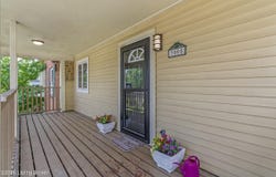3008 Treeview Ct, Louisville, KY 40214