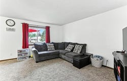 3945 Gershwin Avenue N, Oakdale, MN 55128