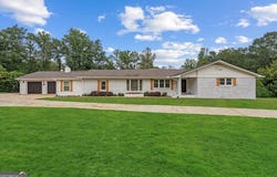2716 Georgia 16, Carrollton, GA 30116