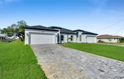 2405/2407 Xelda Avenue N, Lehigh Acres, FL 33971