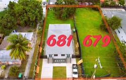 681 NW 30th St, Miami, FL 33127