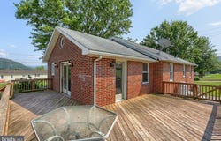 100 AUCKER STREET, LIVERPOOL, PA 17045