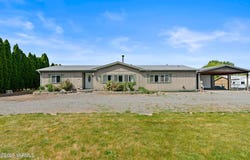 2005 S Naches Rd, Yakima, WA 98908