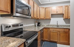46 Ashford, Methuen, MA 01844