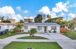 1012 NE 2nd Street, Hallandale Beach, FL 33009