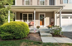 18 Country Hill Lane, Smithfield, RI 02917