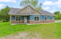 12 Ogborn Drive, Farmington, MO 63640