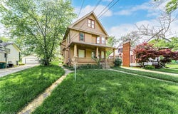 5100 Greenhurst Drive, Maple Heights, OH 44137