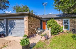 3719 French Wood Drive, Arlington, TX 76016