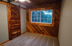 11498 Weatherman Drive, Mountain Grove, MO 65711