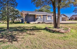 1300 S 11th Street, Slaton, TX 79364