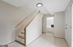 6212 LOCH RAVEN DR, MCLEAN, VA 22101