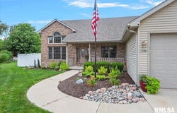 228 Manor Hill Drive, Chatham, IL 62629