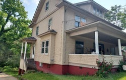 84 Lowellville Road, Struthers, OH 44471