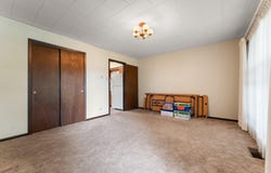 1944 S Park Avenue, Schererville, IN 46375