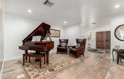 8031 N 12TH Avenue, Phoenix, AZ 85021