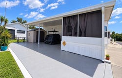 2206 Chaney Dr, Ruskin, FL 33570
