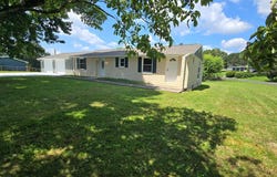 18284 Macedonia Rd, Abingdon, VA 24211