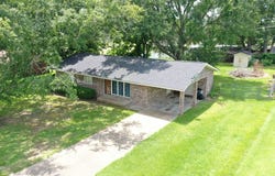 142 Shamrock Drive, Laurel, MS 39443