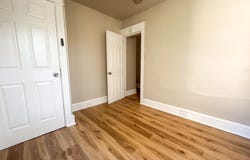 27 E ADAMS STREET, PAULSBORO, NJ 08066