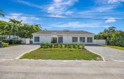 6841 SW 71st Ave, Miami, FL 33143