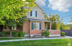 3090 S CREWS HILL Ct, West Valley City, UT 84120