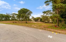 110 Sandpiper Lane, Indian Beach, NC 28512