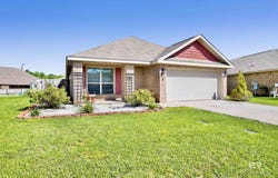 1283 FAIRLAWN Drive, Semmes, AL 36575
