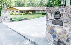 146 Lake Hills Drive, Oak Ridge, TN 37830