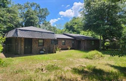 358/356 Hull St, Colquitt, GA 39837