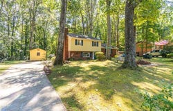 166 Charlotte Place, Advance, NC 27006
