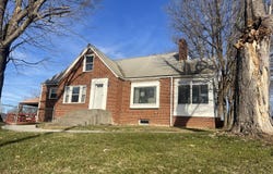 105 Franklin Ave, Harrogate, TN 37752